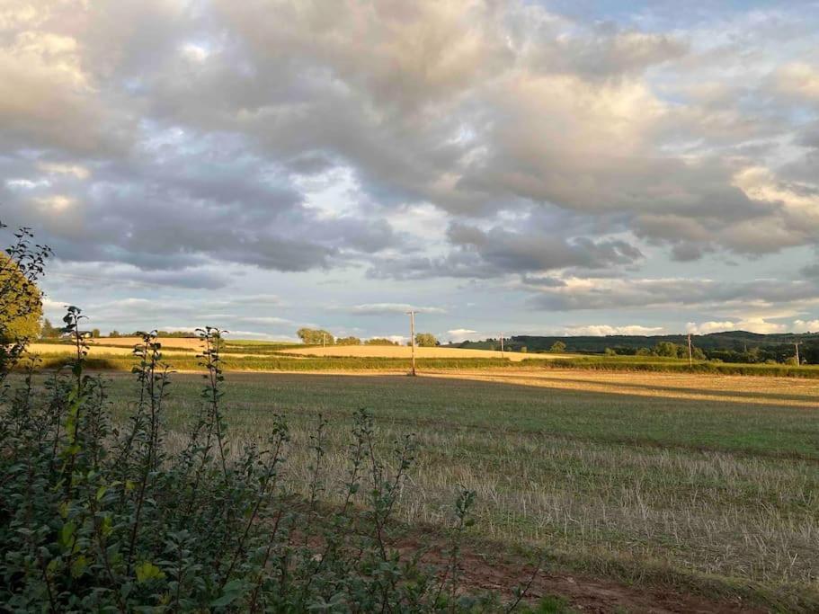 Villa Meadow Barn Hereford Exterior foto